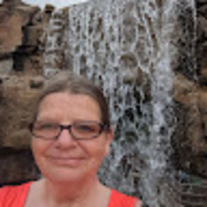 Meet your Posher, Deb